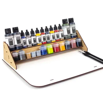 Paint stations: Family image